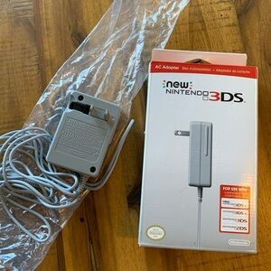 Authentic NEW Nintendo 3DS AC Adapter